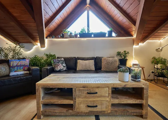 Panoramic 2 Bedroom Retreat Japanese Style