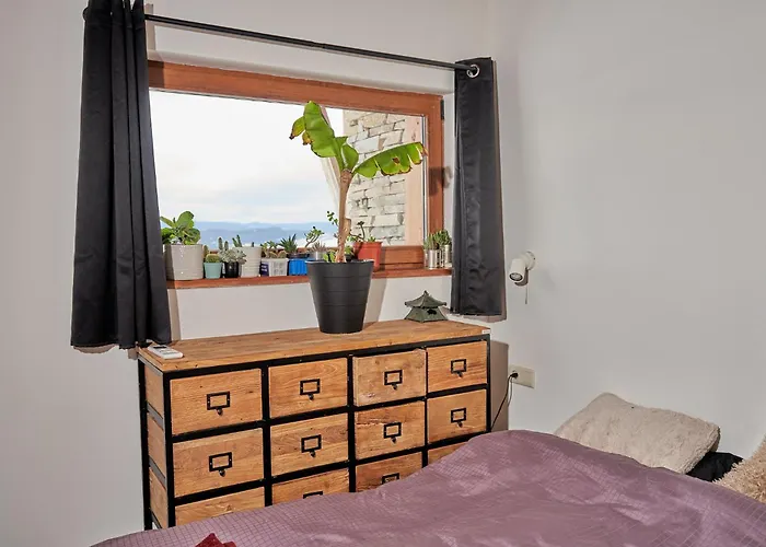 Panoramic 2 Bedroom Retreat Japanese Style Apartament